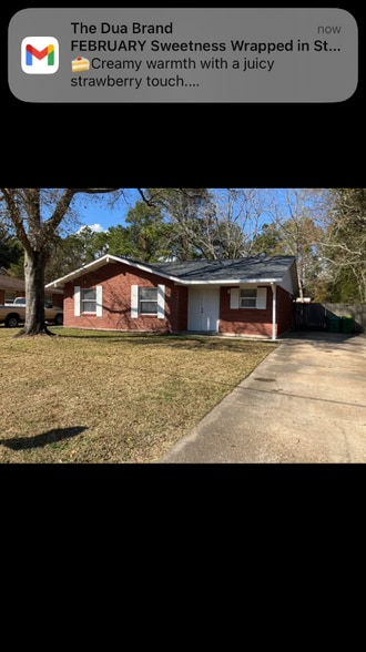 Building Photo - 7631 Lexington Dr