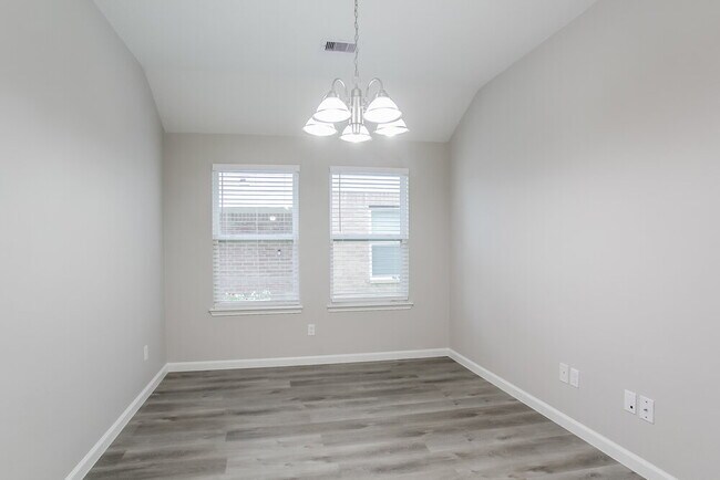 Building Photo - 4843 Fair Oak Dale Ln