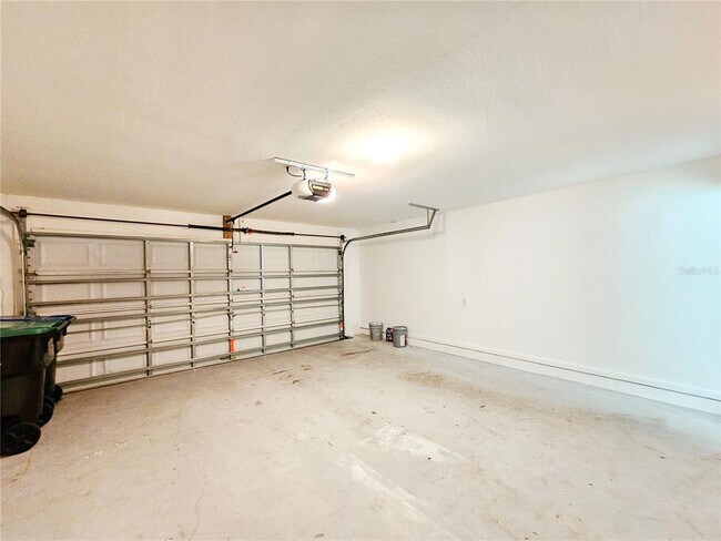 Building Photo - 8512 Abbotsbury Dr