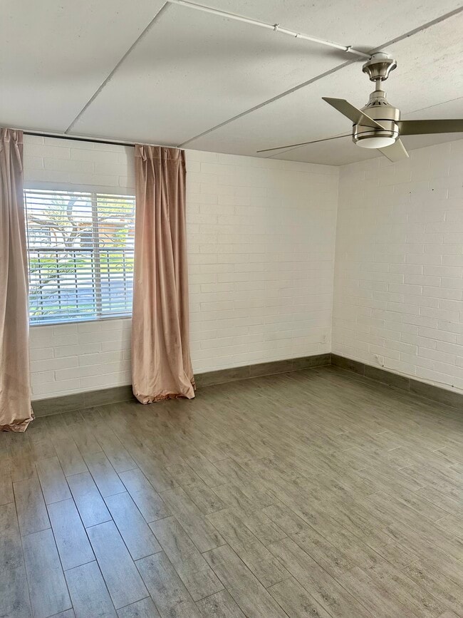 Building Photo - 3637 E Monterosa St