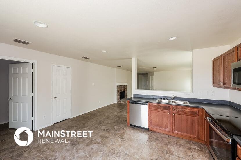 Building Photo - 1625 Thorntree Ln