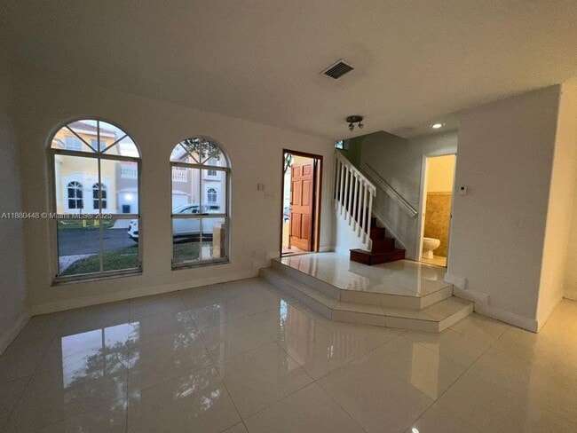 Building Photo - 10812-10851 NW 51st Ln