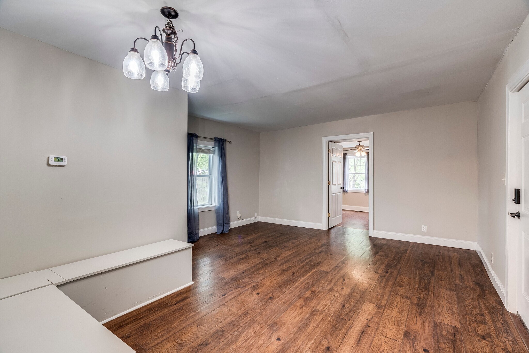 Building Photo - 2320 Beechmont Ave