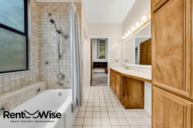 Building Photo - 683 Old La Honda Rd