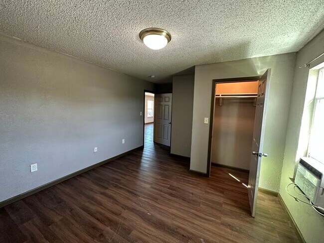 Building Photo - Peaceful country living with great access ...