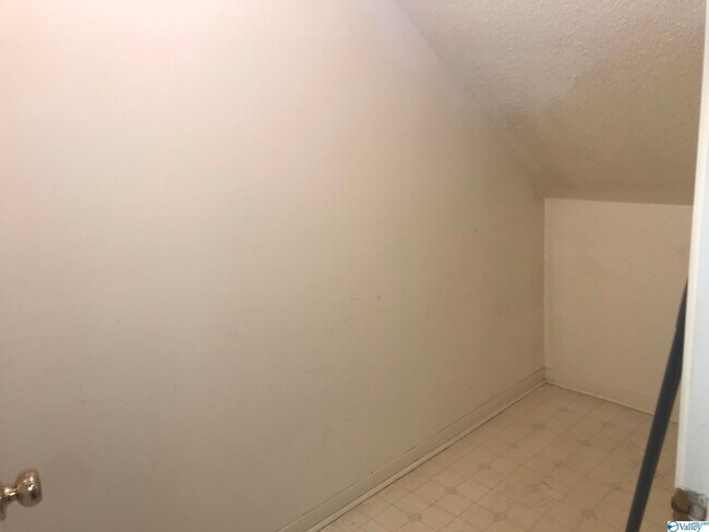 Building Photo - 1155 Old Monrovia Rd NW