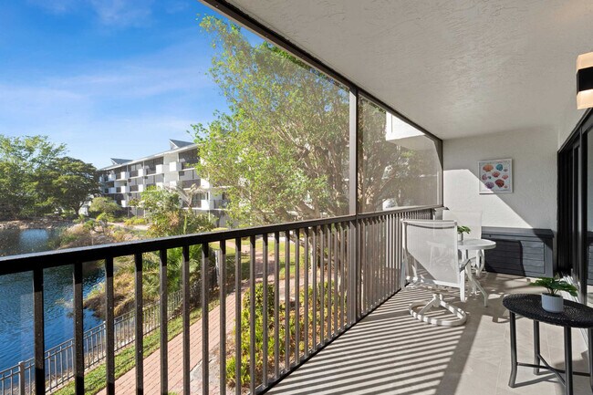 Building Photo - 600 Neapolitan Way