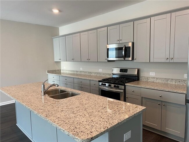 Building Photo - 4402 Grosbeak Dr