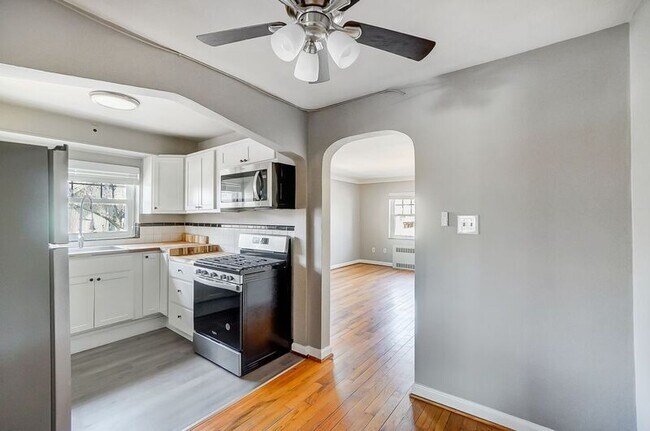 Building Photo - 2769 Losantiville Ave