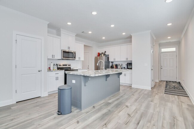 Building Photo - 2 Bed 2 Bath Ranch Home