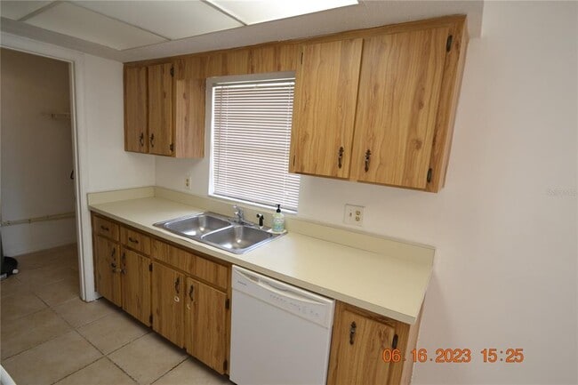 Building Photo - 409 Big Cedar Way