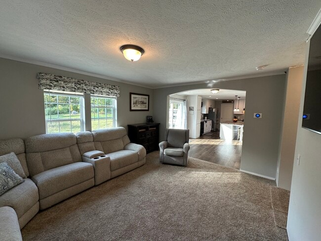Building Photo - 456 Beede Hill Rd