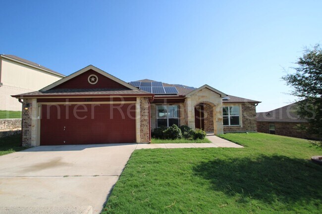 Primary Photo - Beautiful 4-Bedroom, 2-Bath Home for Rent ...