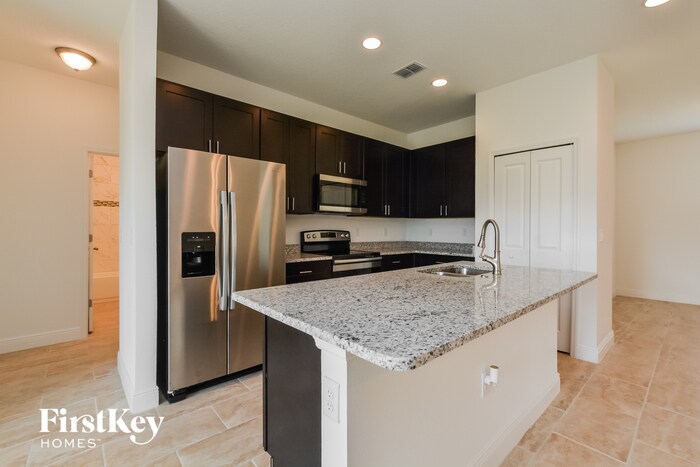 Building Photo - 492 Britten Dr