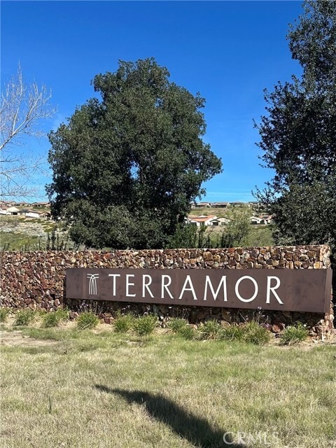 Building Photo - 24210 Flora Rd