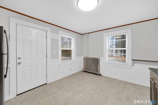 Building Photo - 37 Bushy Hill Rd