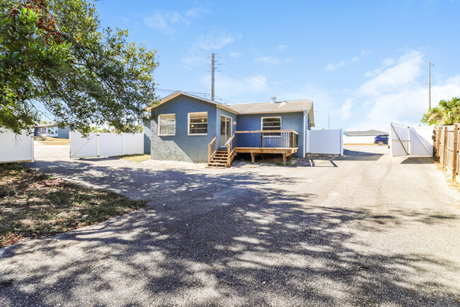 Building Photo - Charming 3-Bedroom in Spring Hill, FL!