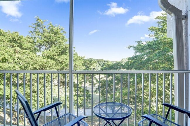 Building Photo - 9470 Tangerine Pl