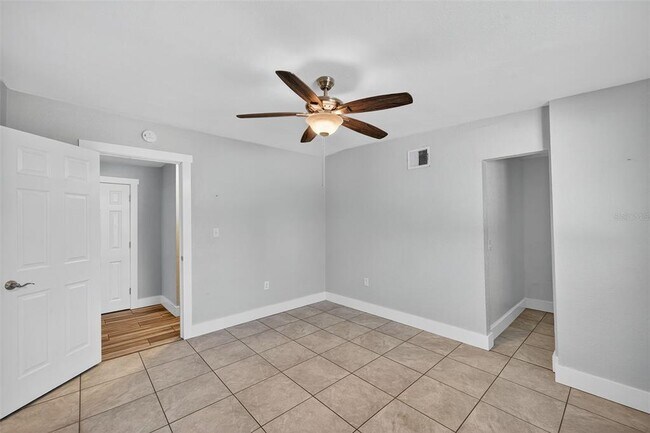 Building Photo - 2470 47th St S