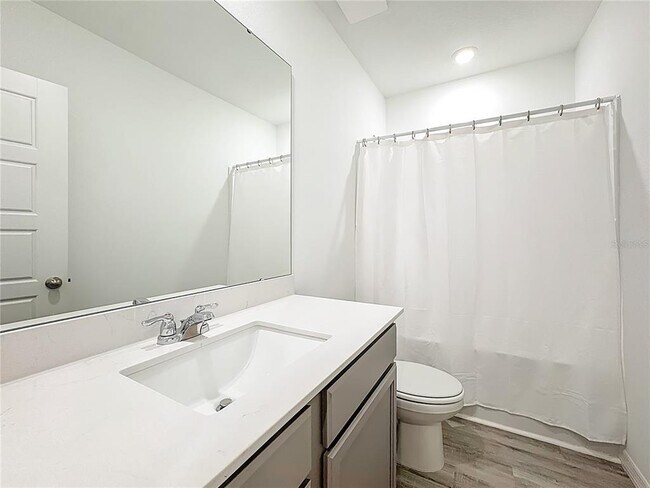 Building Photo - 2645 Olympic Ct