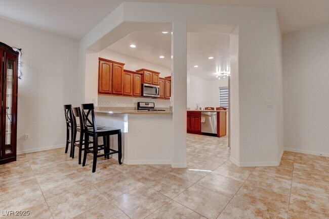 Building Photo - 6021 Orlov Trotter Ave