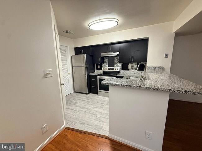 Building Photo - 6004 Curtier Dr