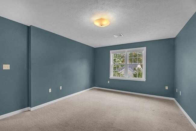 Building Photo - 30 Caspian Way