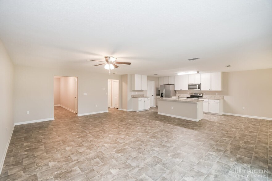Building Photo - 11400 Oliver Ellsworth Ct