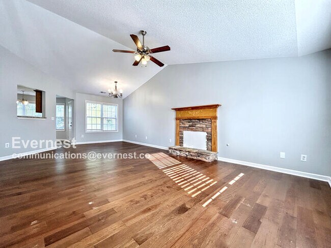 Building Photo - 619 Brooks Rd