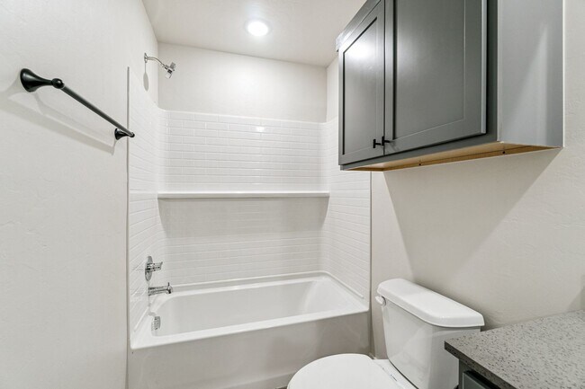 Building Photo - 19606 Molly Dr