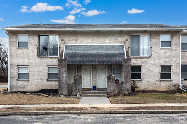 Entrance - Knightsbridge Condominiums