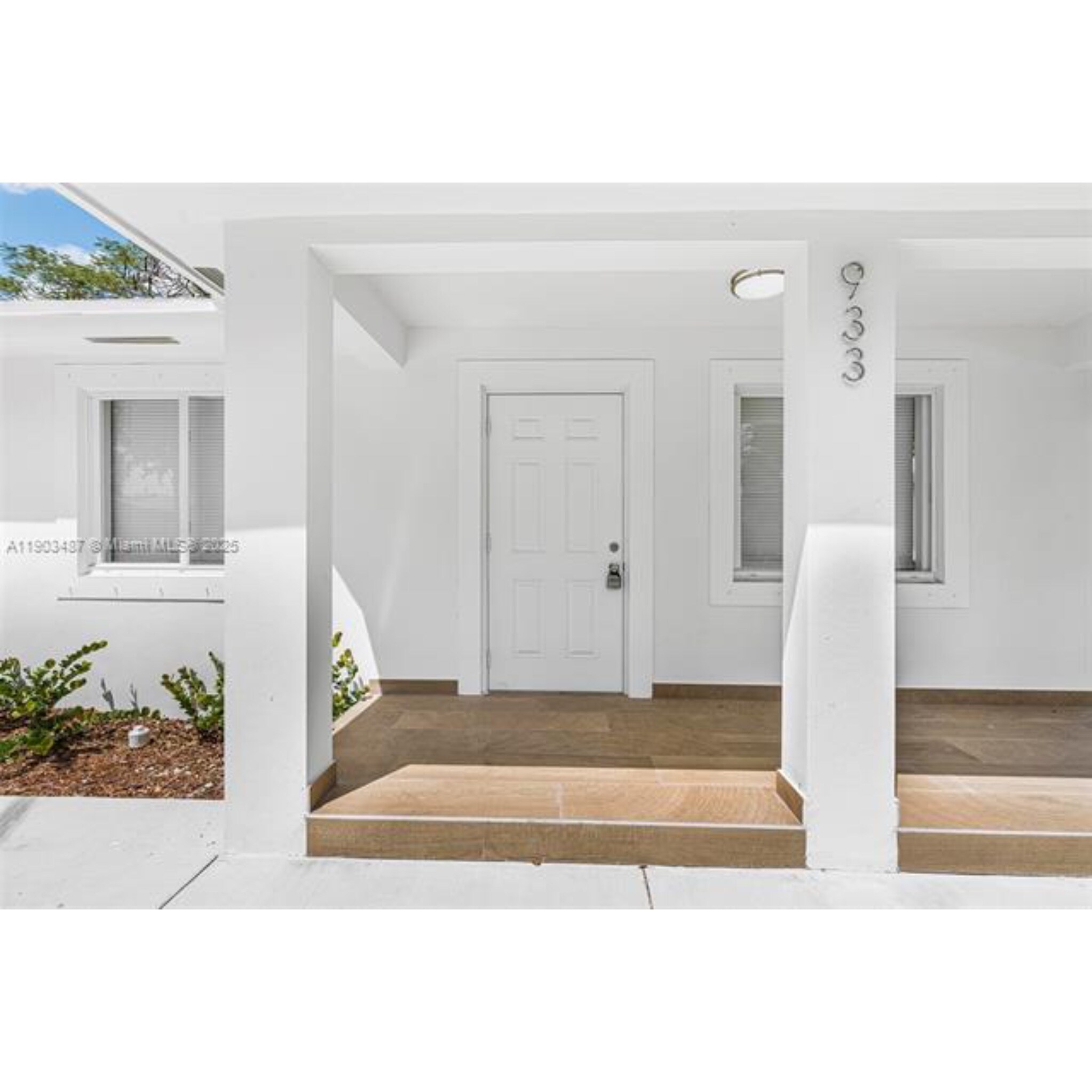 Building Photo - 933 NW 50th St