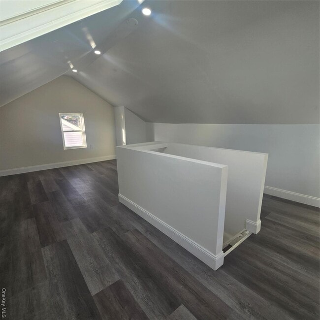 Building Photo - 182-19 147th Ave