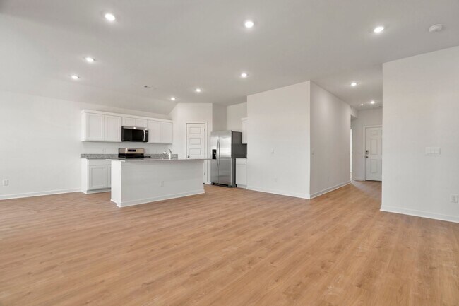 Building Photo - Brand-New 3 Bedroom Home in Prairie Grove!...