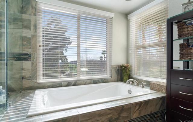 Building Photo - 10865 Bonjon Ln