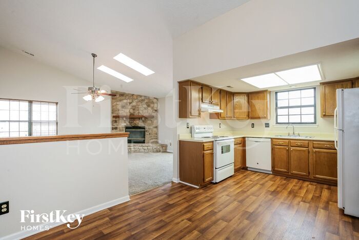 Building Photo - 5009 Harpers Ln