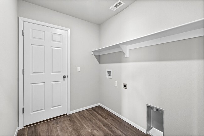 Building Photo - Home Sweet Home