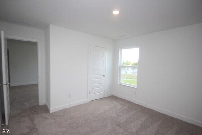 Building Photo - 7291 Standish Ln