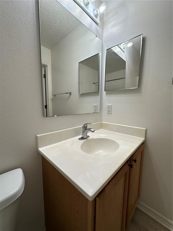 Building Photo - 5539 Sycamore Canyon Dr