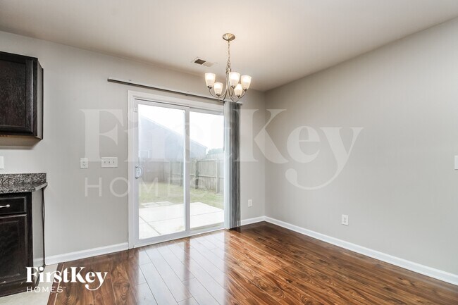 Building Photo - 156 Coosawatchie St