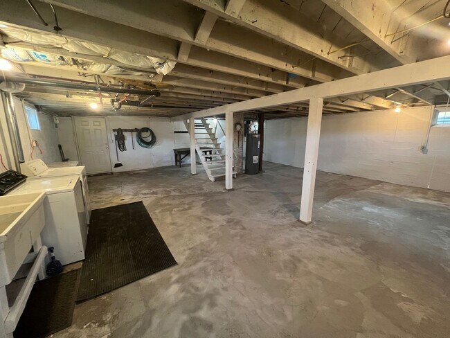 Building Photo - Beautiful views of Mt. Hood!