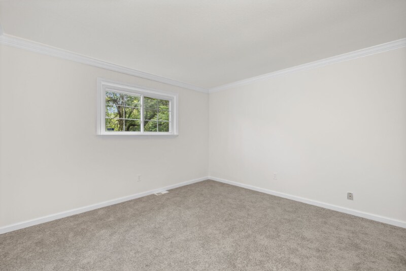Building Photo - 1392 Langholm Dr