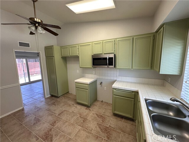 Building Photo - 6410 Kettle Peak Pl