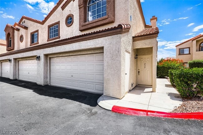 Building Photo - 8301 Boseck Dr