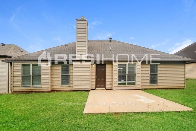 Building Photo - 5205 Meadow Lake Cir