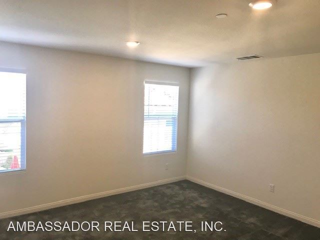 Building Photo - 3 br, 2.5 bath House - 1396 Palo Verde Way...