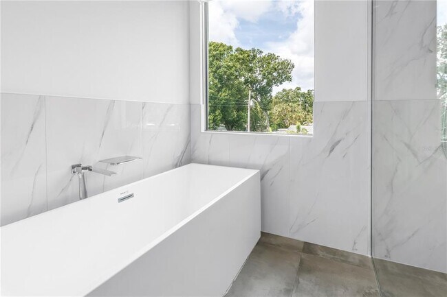 Building Photo - 2314 Floyd St