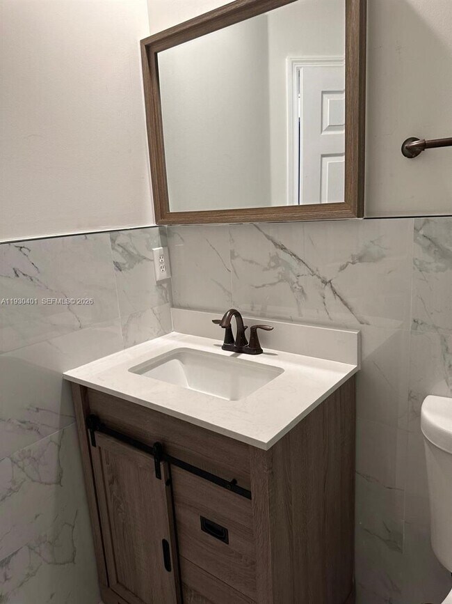 Building Photo - 12421 SW 50th Ct