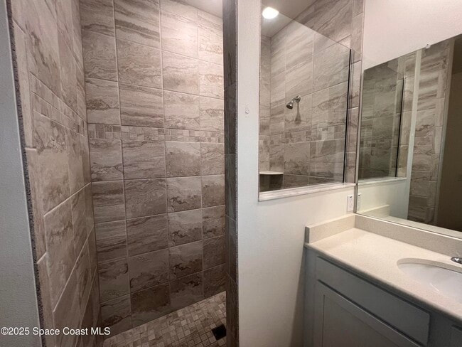 Building Photo - 1031 Grapefruit Rd SE