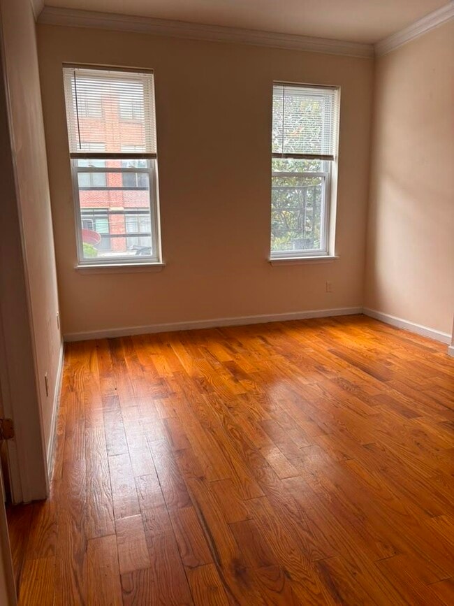 Building Photo - 293 Communipaw Ave
